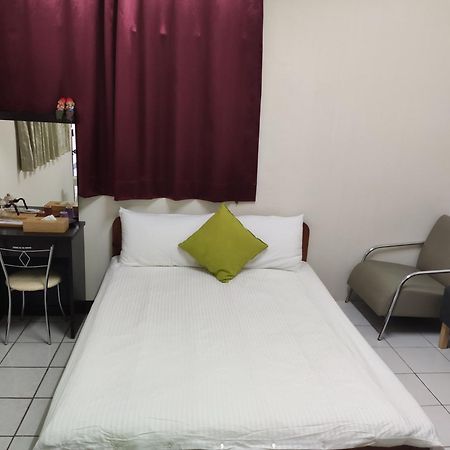 Papa Bear'S Guesthouse Taichung Quarto foto