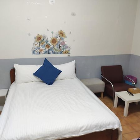 Papa Bear'S Guesthouse Taichung Quarto foto